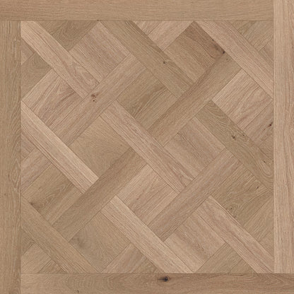 Cambridge Nogal 120×120 – Price on Enquiry